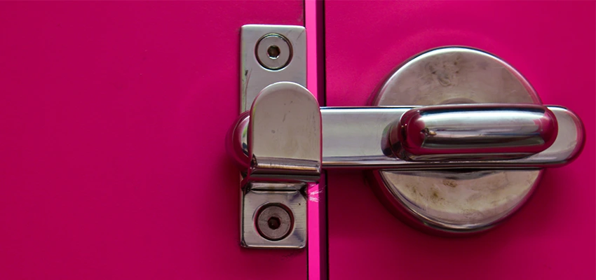 Childproof Gate Lock in Hesperia, California