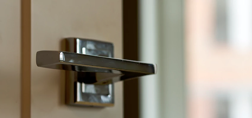 Door Lever Knob Repair in Hesperia, California