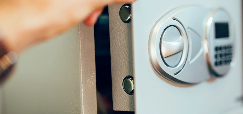 Fingerprint Safe Openers in Hesperia, CA
