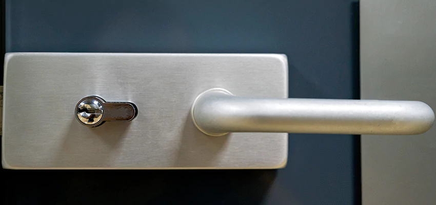 Change Patio Door Locks in Hesperia, California