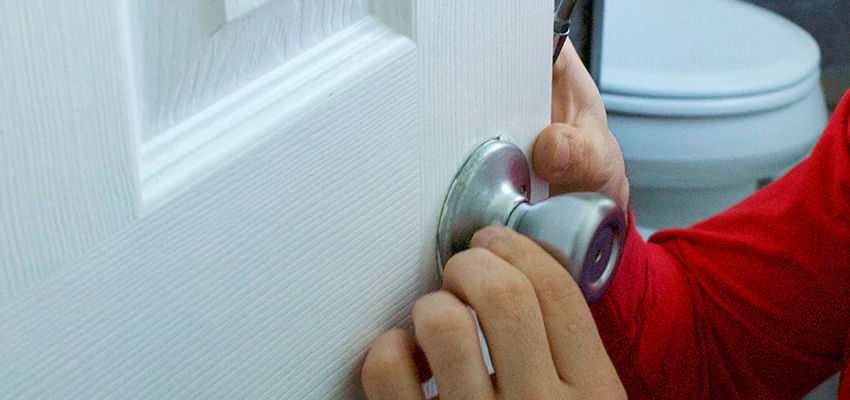 Vintage Door Knob Replacement in Hesperia, CA