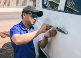 Car Locksmith in Hesperia, CA